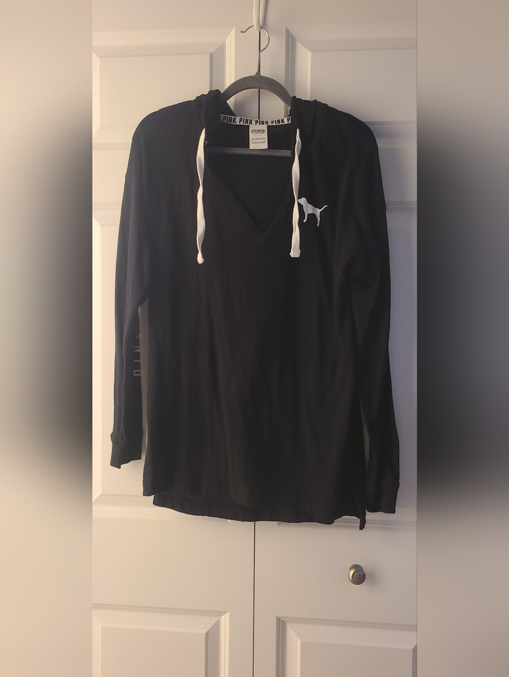 Vintage PINK Victoria's Secret Black V-Neck Hoodie - Size Small